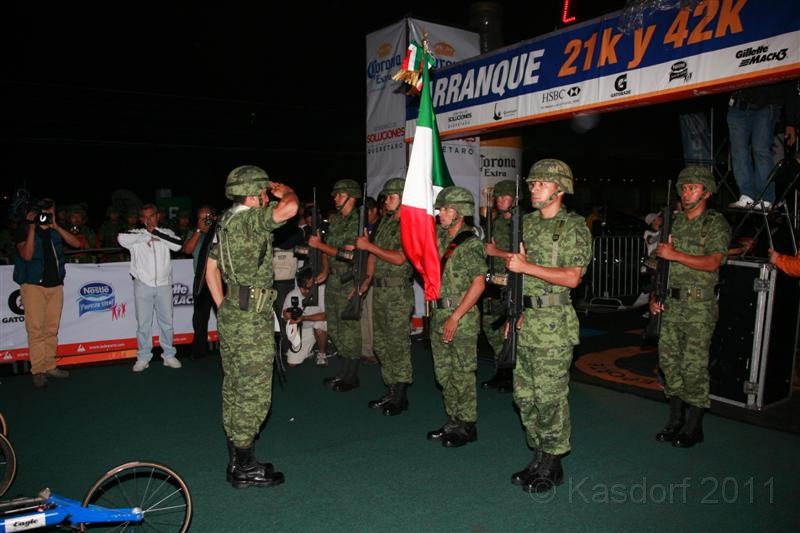 2011 Queretaro MX Half Marathon 460.JPG